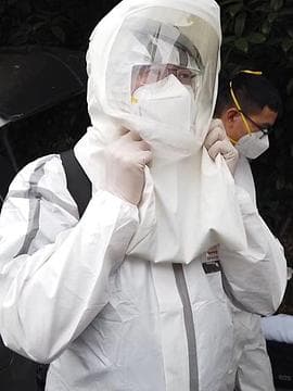 刘良:中国首例新冠肺炎遗体解剖者海报